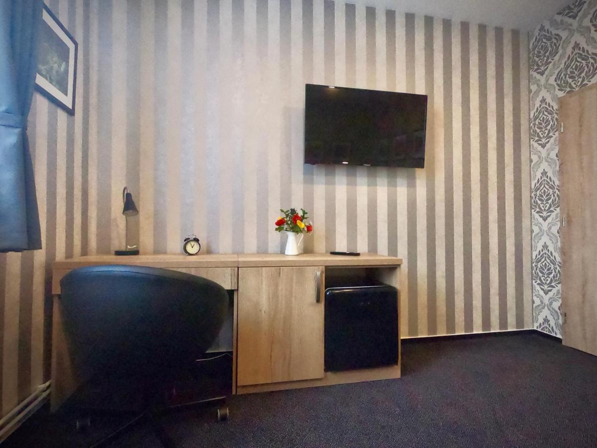 Restaurace Stara Lipa Hotel เชสกาลีปา ภายนอก รูปภาพ