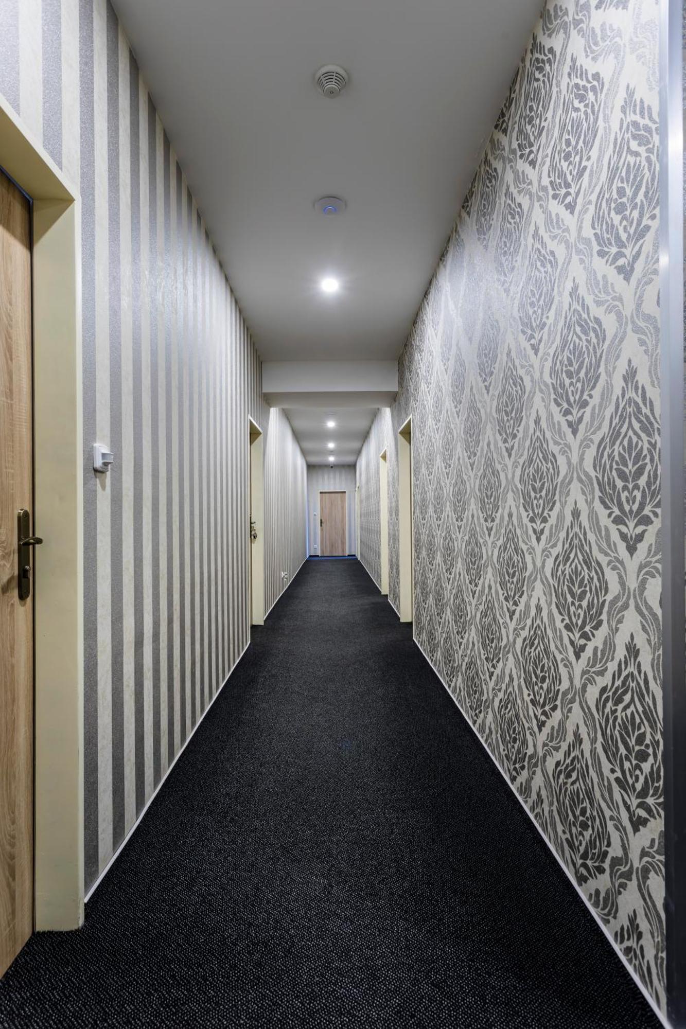 Restaurace Stara Lipa Hotel เชสกาลีปา ภายนอก รูปภาพ