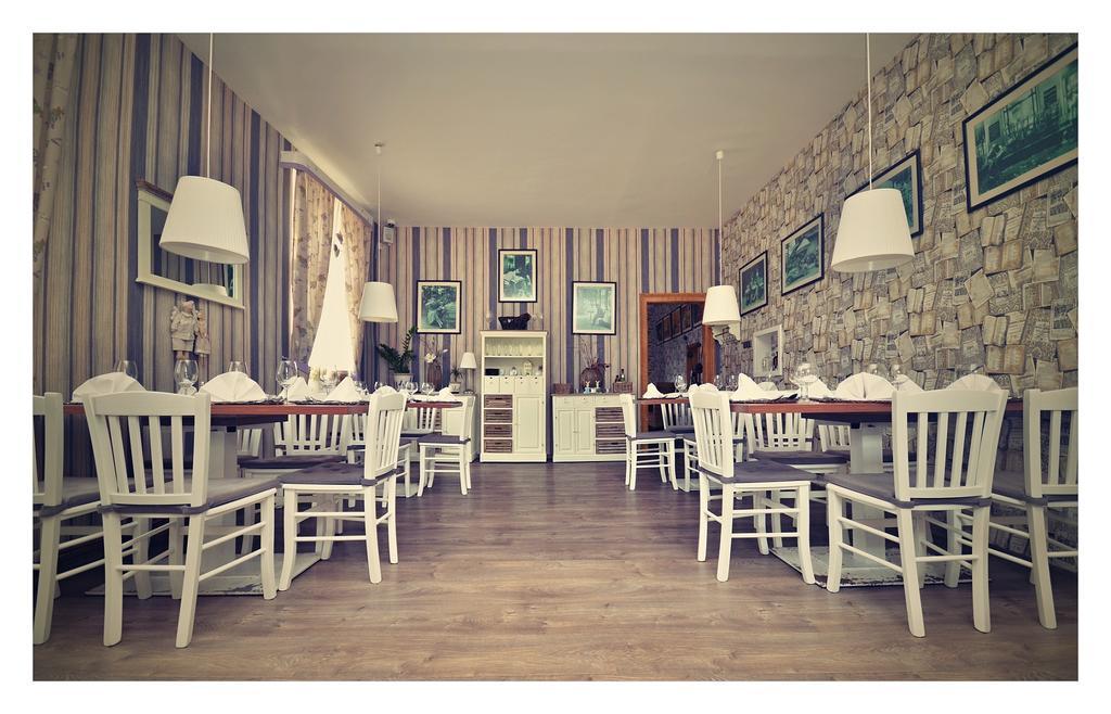 Restaurace Stara Lipa Hotel เชสกาลีปา ภายนอก รูปภาพ