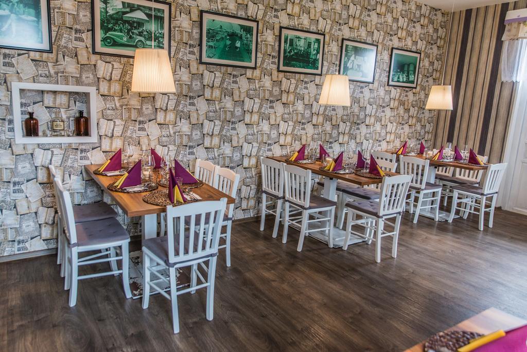 Restaurace Stara Lipa Hotel เชสกาลีปา ภายนอก รูปภาพ